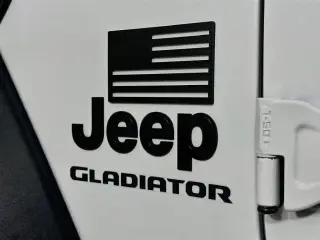 Jeep Gladiator 2020 4x4 Sport 4dr Crew Cab 5.0 ft. SB