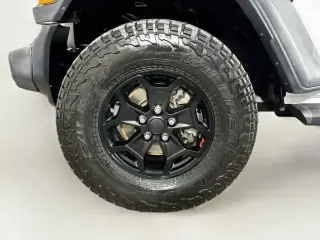 Jeep Gladiator 2020 4x4 Sport 4dr Crew Cab 5.0 ft. SB