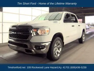 Ram 1500 2023 4x4 Big Horn Cabina Crew 4 puertas 5.6 pies de largueza SB Camioneta
