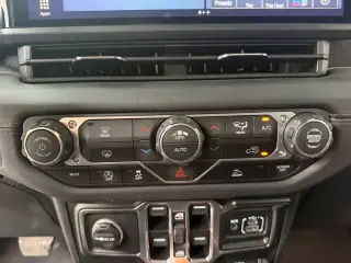 Jeep Gladiator 2026 4x4 Mojave 4p Cab de Tripulante 5.0 ft. SB
