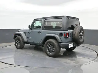 Jeep Wrangler 2024 4x4 Sport 2p SUV