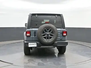 Jeep Wrangler 2024 4x4 Sport 2p SUV