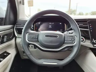 Jeep Wagoneer 2022 4x4 Serie II 4p SUV