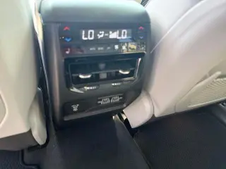 Jeep Grand Cherokee 2022 4x4 Summit 4p SUV (lanzamiento de mitad de año)