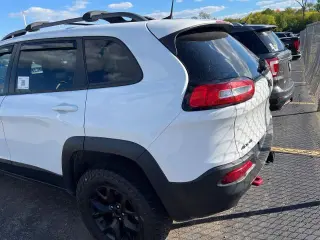 Jeep Cherokee 2017 4x4 Trailhawk 4dr SUV