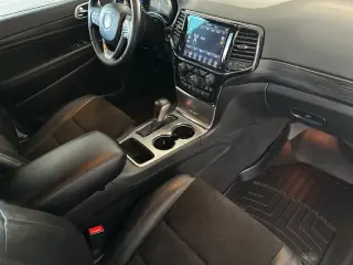 Jeep Grand Cherokee WK 2022 4x2 Laredo E 4p SUV