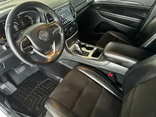 Jeep Grand Cherokee WK 2022 4x2 Laredo E 4p SUV
