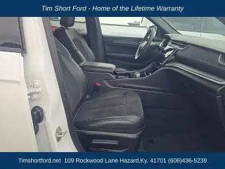 Jeep Grand Cherokee L 2023 4x4 Laredo 4p SUV