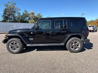 Jeep Wrangler Unlimited 2022 4x4 Sahara 4dr SUV