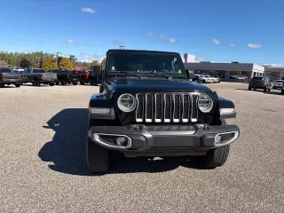 Jeep Wrangler Unlimited 2022 4x4 Sahara 4dr SUV
