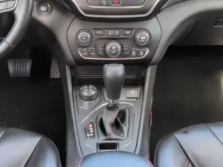 Jeep Cherokee 2019 4x4 Trailhawk 4p SUV