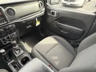 Jeep Wrangler 2023 4x4 Willys 4xe SUV 4p.
