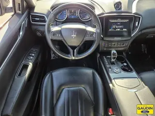 Maserati Ghibli 2017 4p Sedan
