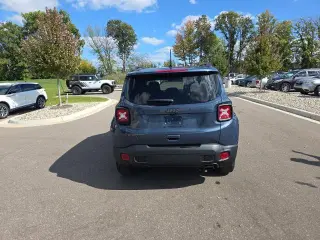 Jeep Renegade 2021 4x4 Latitude 4p SUV