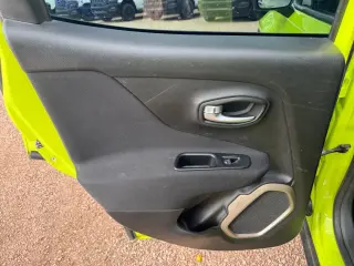 Jeep Renegade 2017 4x4 Sport 4p SUV