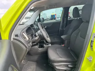 Jeep Renegade 2017 4x4 Sport 4p SUV