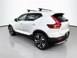 Volvo XC40 2023 AWD B5 Plus Bright Theme 4dr SUV