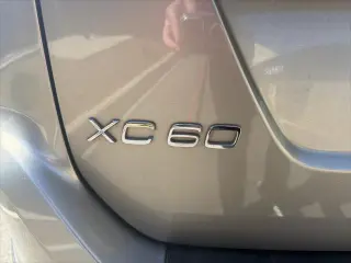 Volvo XC60 2012 4x4 T6 R-Design Platinum SUV de 4 puertas