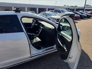 Volvo V60 Cross Country 2016 tracción total T5 4p. Station Wagon