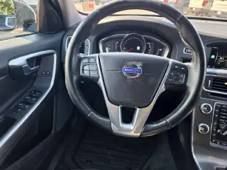 Volvo V60 Cross Country 2016 tracción total T5 4p. Station Wagon