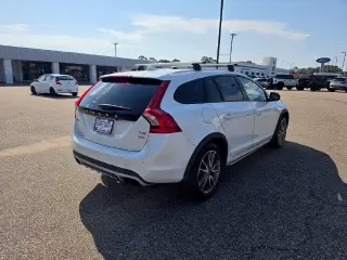 Volvo V60 Cross Country 2016 tracción total T5 4p. Station Wagon