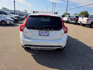 Volvo V60 Cross Country 2016 tracción total T5 4p. Station Wagon