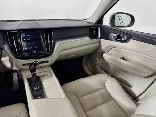Volvo XC60 2018 AWD T5 Momentum 4p SUV
