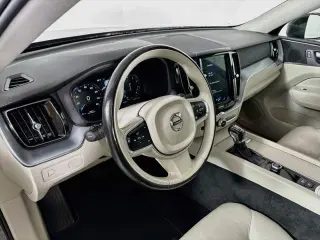 Volvo XC60 2018 AWD T5 Momentum 4p SUV
