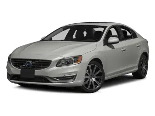 Volvo S60 2015 T5 Drive-E Platinum 4dr Sedan (versión de mitad de año)