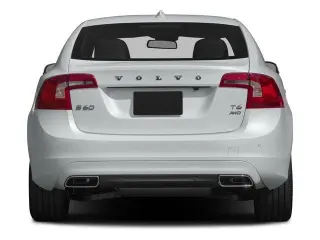 Volvo S60 2015 T5 Drive-E Platinum 4dr Sedan (versión de mitad de año)