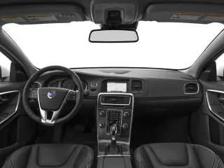 Volvo S60 2015 T5 Drive-E Platinum 4dr Sedan (versión de mitad de año)