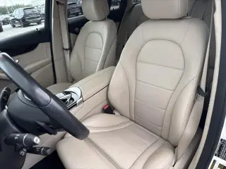 Mercedes-Benz GLC 2018 AWD GLC 300 4MATIC 4p SUV