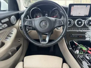 Mercedes-Benz GLC 2018 AWD GLC 300 4MATIC 4p SUV