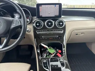 Mercedes-Benz GLC 2018 AWD GLC 300 4MATIC 4p SUV