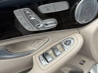 Mercedes-Benz GLC 2018 AWD GLC 300 4MATIC 4p SUV
