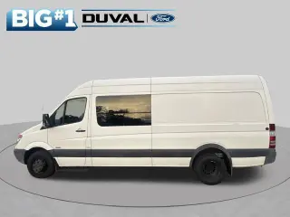 Furgón de carga Mercedes-Benz Sprinter 2012 3500 3 puertas, 170 pulgadas de distancia entre ejes, techo alto, doble rueda trasera (DRW)