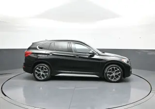 BMW X1 2022 AWD xDrive28i 4p Vehículo de Actividad Deportiva Deportiva