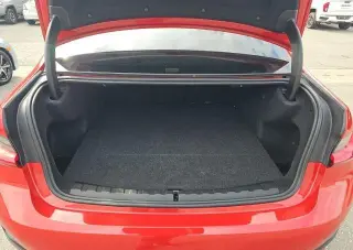 BMW Serie 3 2019 330i Sedán 4p.