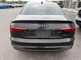 Audi A4 2024 AWD quattro S línea Premium Plus 45 TFSI 4p Sedan