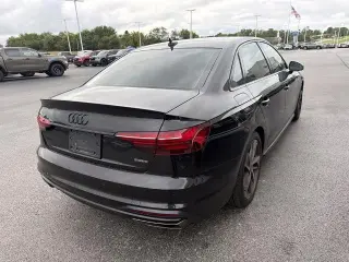 Audi A4 2024 AWD quattro S línea Premium Plus 45 TFSI 4p Sedan