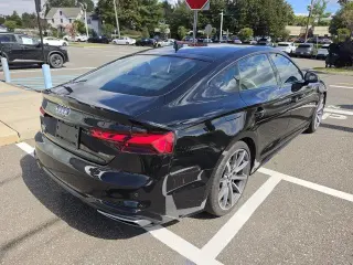 Audi A5 Sportback 2025 AWD quattro S line Premium 45 TFSI 4p Puerta trasera Deportiva