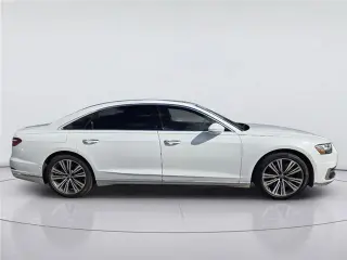 Audi A8 L 2019 tracción total quattro 60 TFSI Sedán 4p.