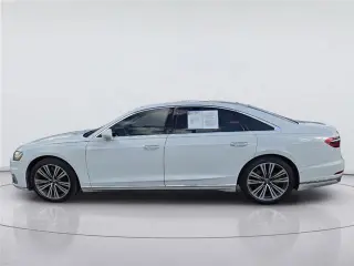 Audi A8 L 2019 tracción total quattro 60 TFSI Sedán 4p.