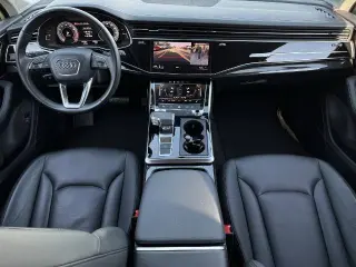 Audi Q7 2024 tracción en todas las ruedas quattro Premium Plus 55 TFSI 4p SUV