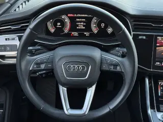 Audi Q7 2024 tracción en todas las ruedas quattro Premium Plus 55 TFSI 4p SUV
