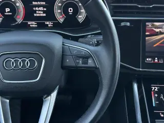 Audi Q7 2024 tracción en todas las ruedas quattro Premium Plus 55 TFSI 4p SUV