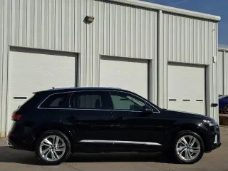 Audi Q7 2024 tracción en todas las ruedas quattro Premium Plus 55 TFSI 4p SUV
