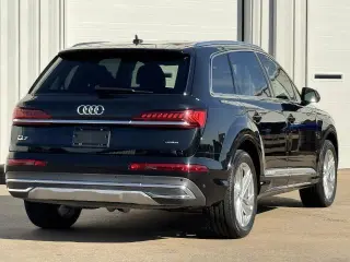 Audi Q7 2024 tracción en todas las ruedas quattro Premium Plus 55 TFSI 4p SUV