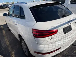 Audi Q3 2015 tracción en las cuatro ruedas 2.0T quattro Premium Plus SUV de 4 puertas