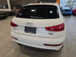 Audi Q3 2015 tracción en las cuatro ruedas 2.0T quattro Premium Plus SUV de 4 puertas